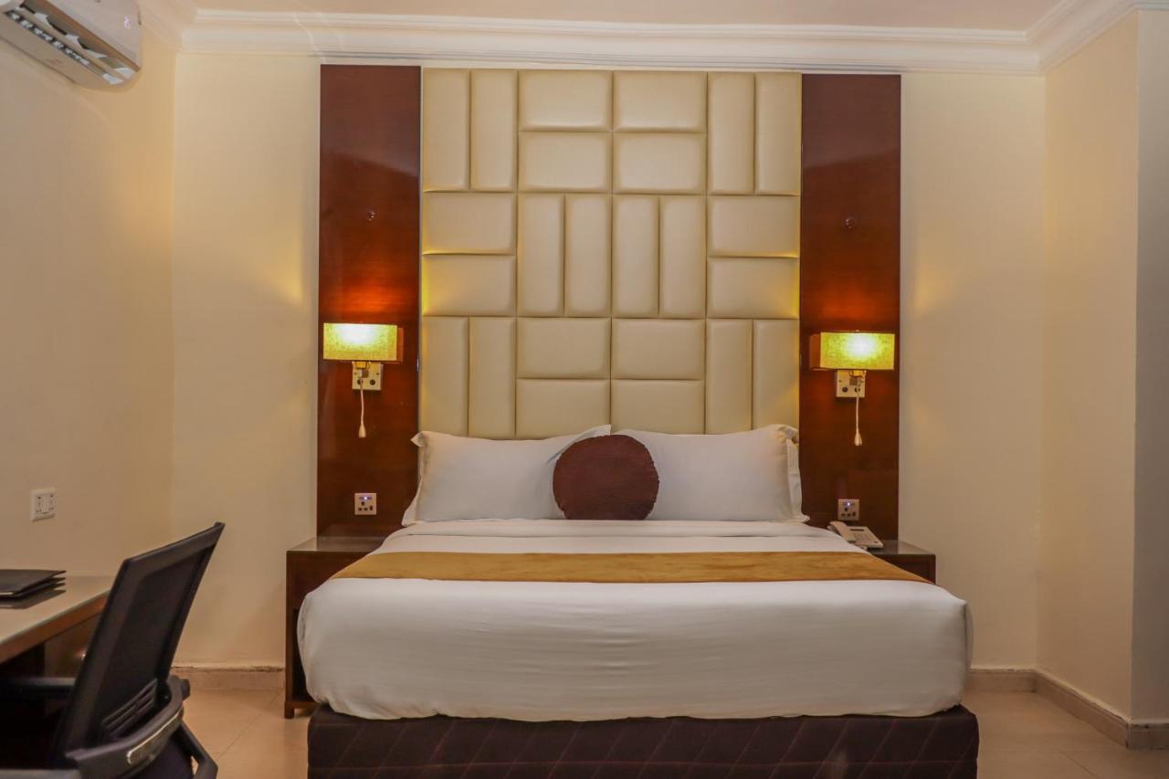 De Rembrandt Hotels And Suites Ikeja Exterior foto